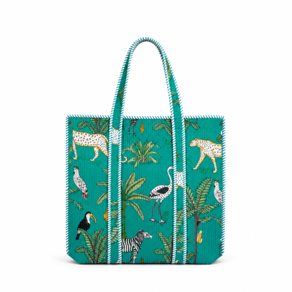 wild-safari-print-quilted-tote-bag-with-tropical-jungle-design